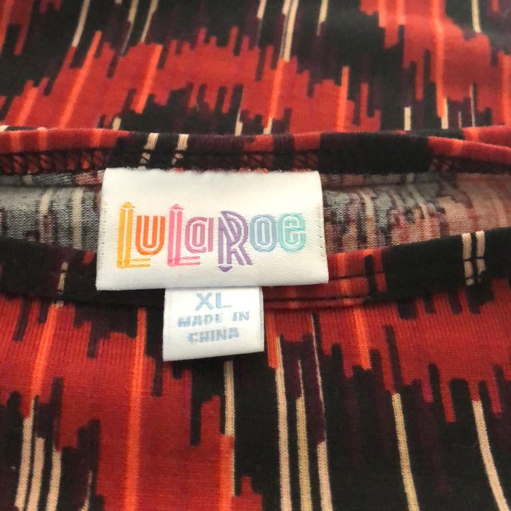 Lularoe top - Picture 2 of 4